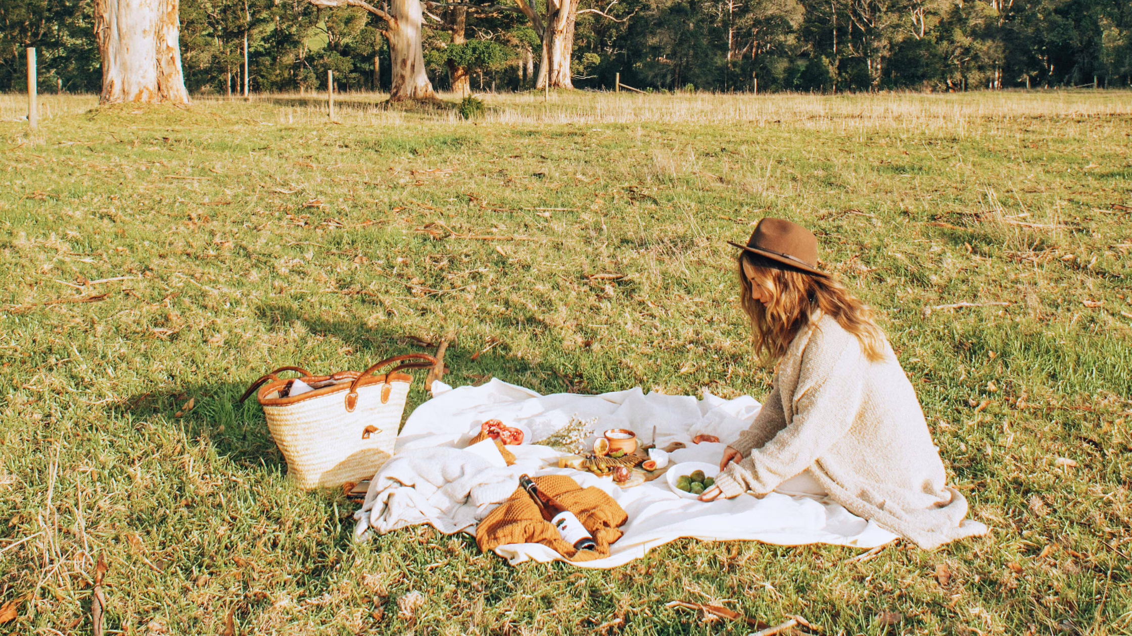 What is Cottage-core? Romantic, Slow and Beautiful Living